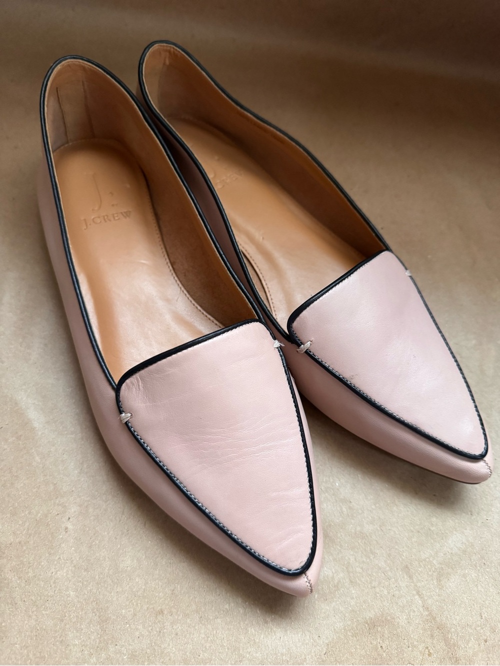 J. Crew Edie Blush Pink Pointed Toe Contrast Piping Leather Flats. Size 10
